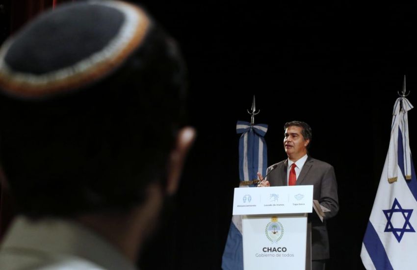 93b8be5eb0e1e06d72ebbbb23d21751e