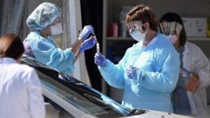 _covid_testeos_medicos