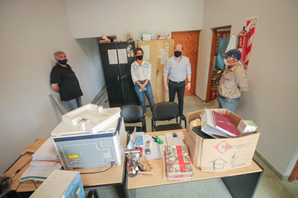 ef493236-bfbe-431c-beb7-41b043fff5d2