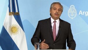 Fernández En agosto van a llegar millones de vacunas que permitirá ir recuperando actividades