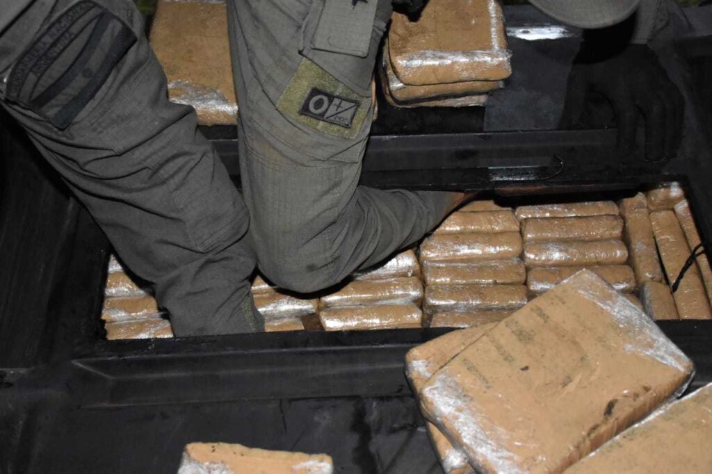 Ocultaba más de 397 kilos de marihuana dentro de un tanque de combustible auxiliar