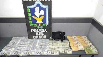 Robaron más de un millón de pesos y 13 mil dólares y horas más tardes fueron detenidos