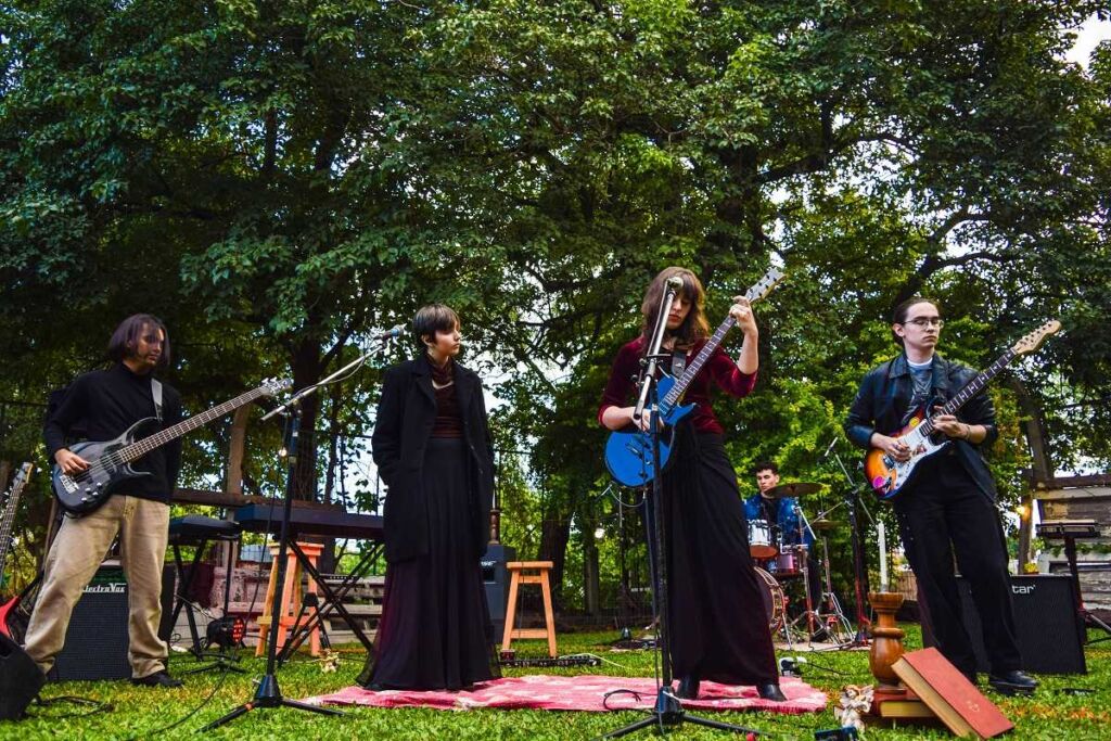 Stratus Band