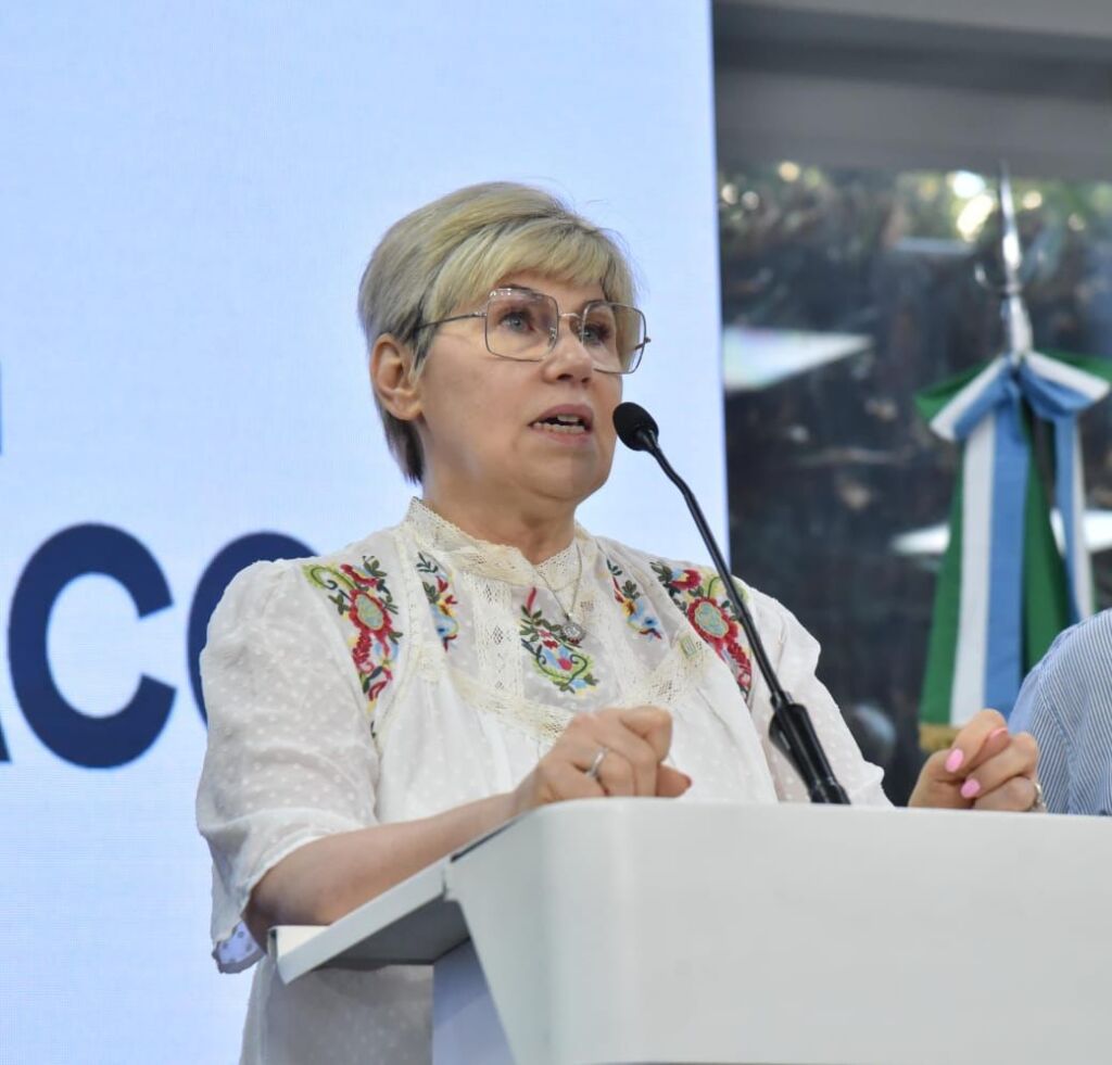 ministra de Educación, Sofía Naidenoff.