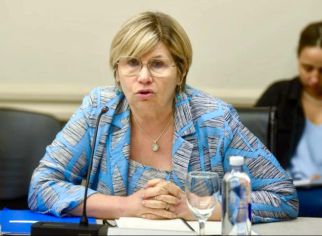 Ministra de Educación, Cultura, Ciencia y Tecnología Prof. Sofía Elizabeth Petcoff Naidenoff