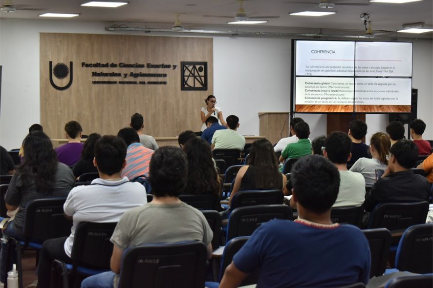 conferencia virtual de FaCENA