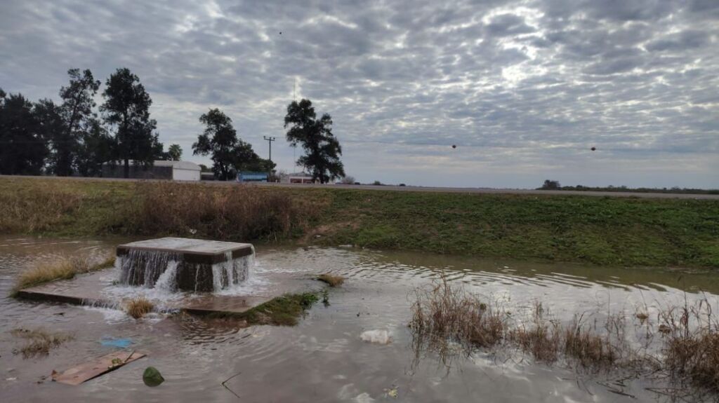 acueducto vandalizado