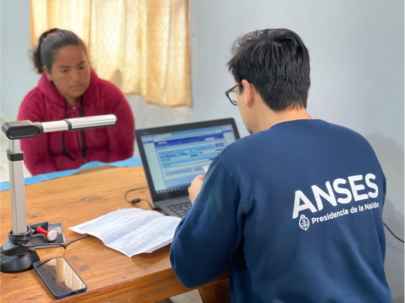 Operativo de Anses