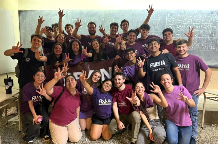 Franja Morada de Ingeniería