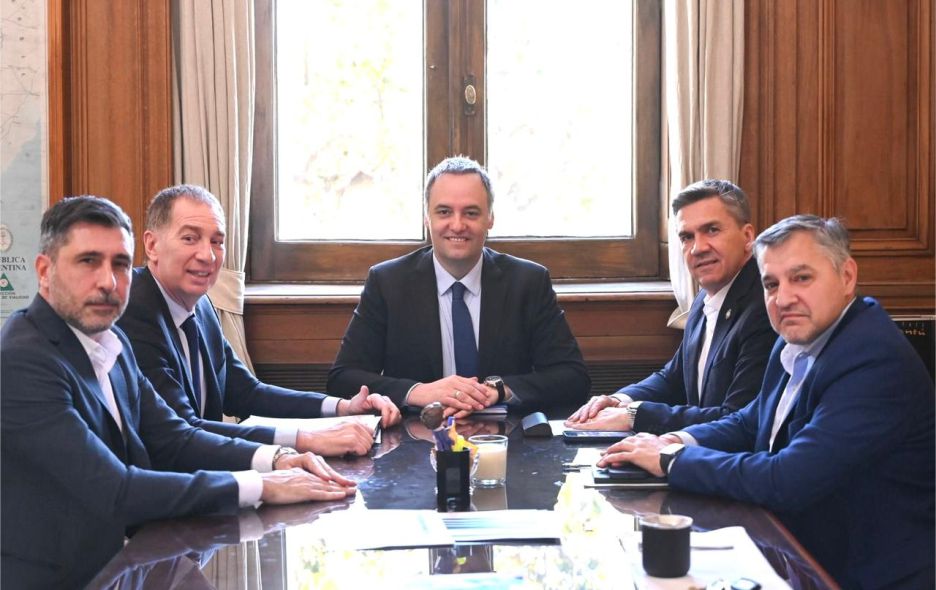 Zdero santilli y adorni