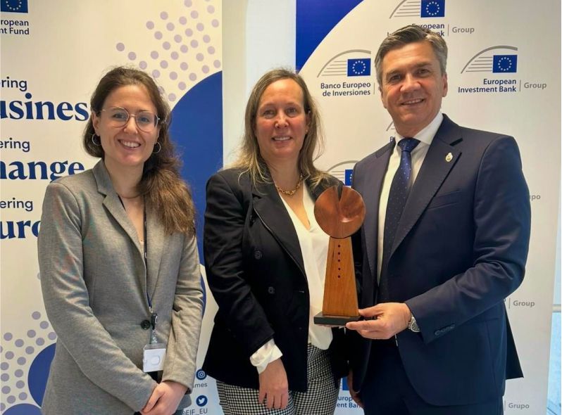 el mandatario chaqueño mantuvo un encuentro con autoridades del Banco Europeo de Inversiones (BEI)