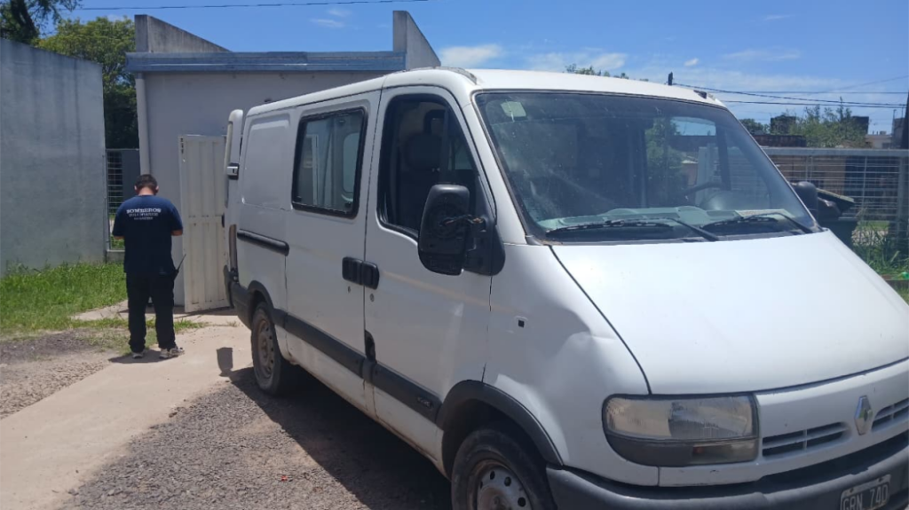 Renault Moster de bomberos voluntarios