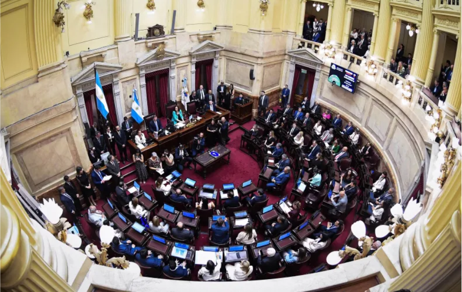 aprobo la ley laboral