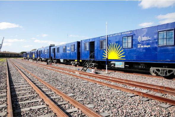 Tren 25 de Mayo