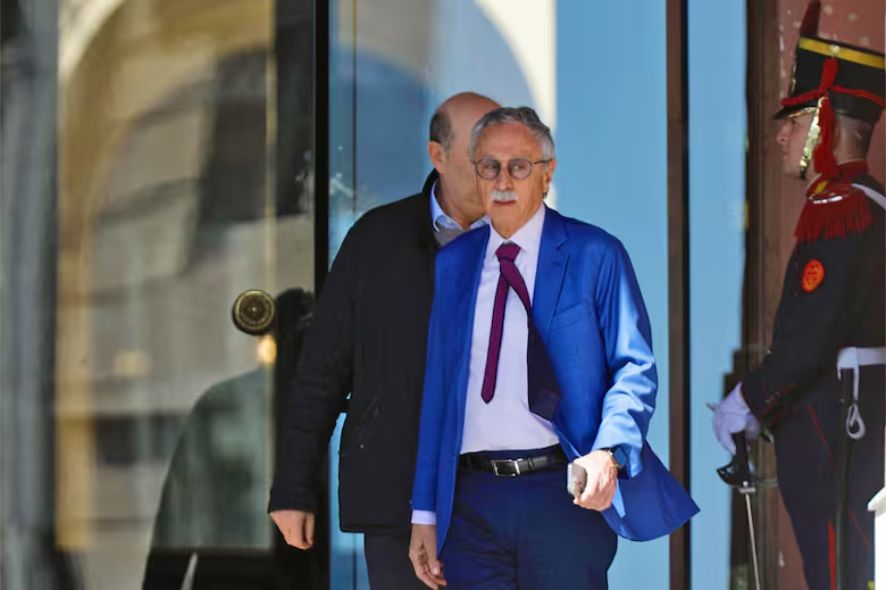 el ministro de salud mario lugones