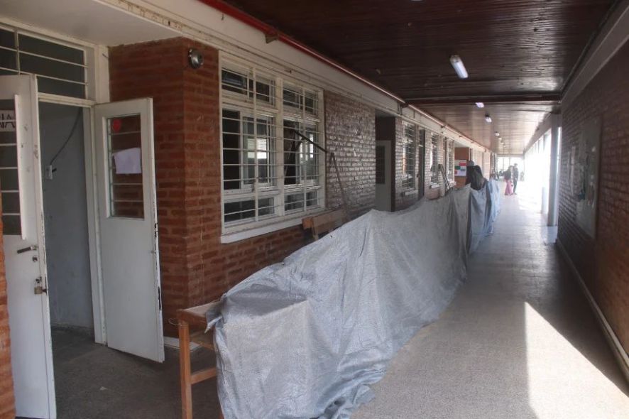 refacciones escuelas puerto tirol