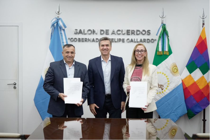 firma acuerdo internacional