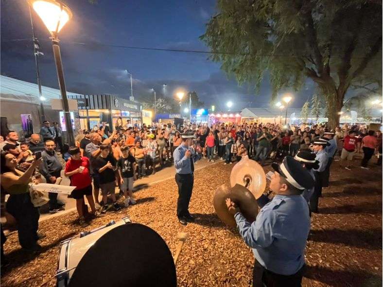 Banda de musica de la policia - bienal
