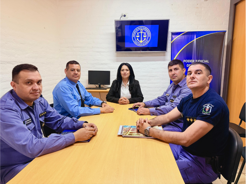 jueza de paz y la conduccion de la policia