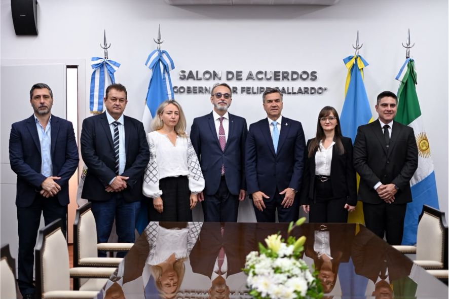 zdero y embajador de ucrania